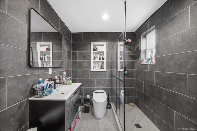 867 Kinsella Street, Bronx, NY 10462