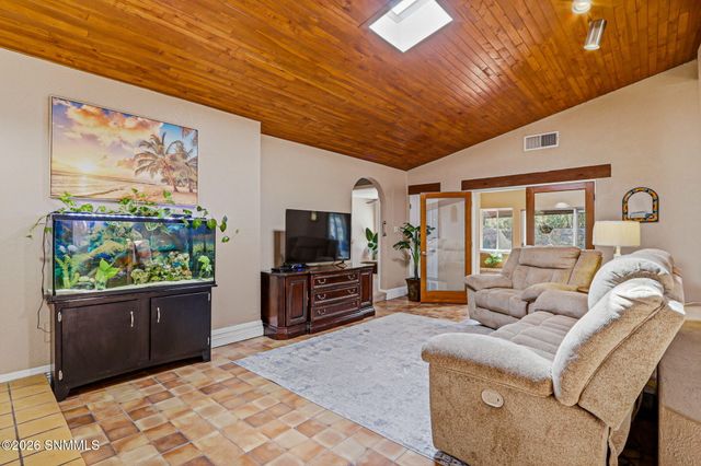 2822 Buena Vida Court, Las Cruces, NM 88011