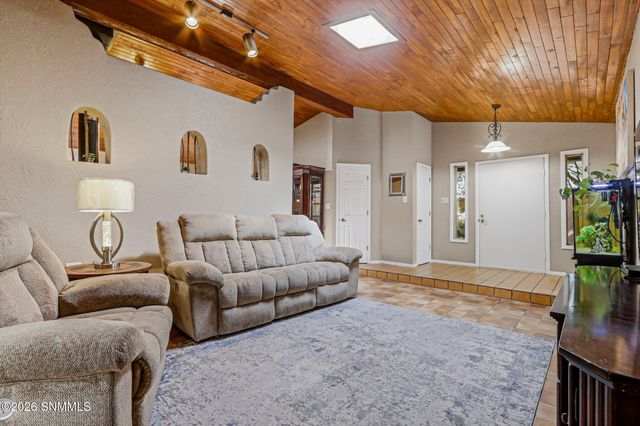 2822 Buena Vida Court, Las Cruces, NM 88011