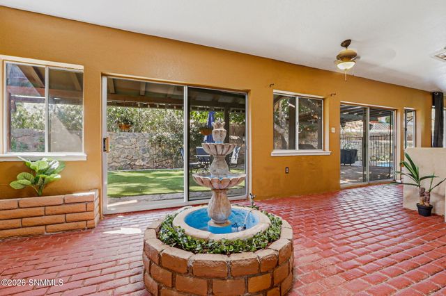 2822 Buena Vida Court, Las Cruces, NM 88011