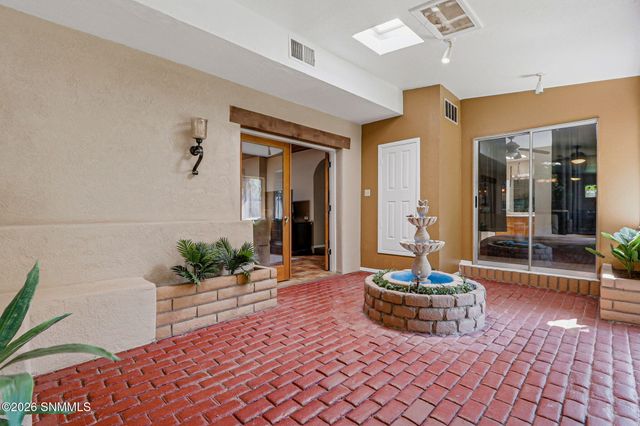 2822 Buena Vida Court, Las Cruces, NM 88011