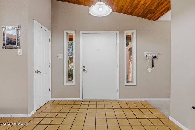2822 Buena Vida Court, Las Cruces, NM 88011