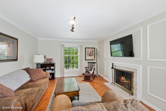 128 Carriage Way Drive 217B, Burr Ridge, IL 60527