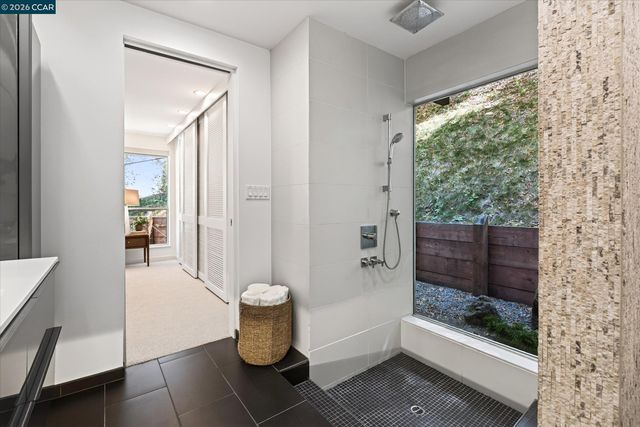 521 Tahos Rd, Orinda, CA 94563