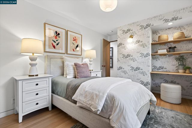 521 Tahos Rd, Orinda, CA 94563