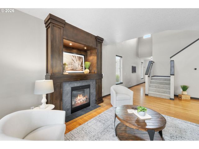 1360 Ne COHO Ct, Troutdale, OR 97060