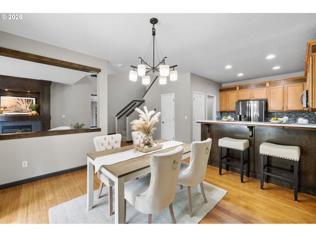 1360 Ne COHO Ct, Troutdale, OR 97060