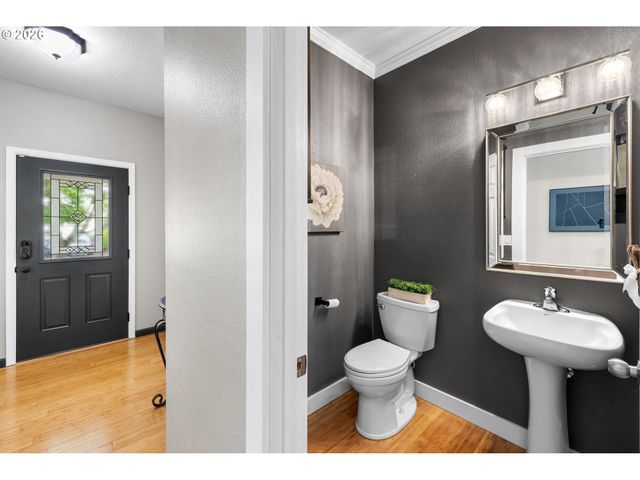 1360 Ne COHO Ct, Troutdale, OR 97060