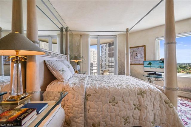 8231 Bay Colony DR 1604, Naples, FL 34108