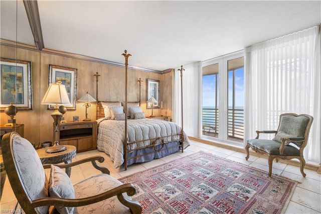 8231 Bay Colony DR 1604, Naples, FL 34108