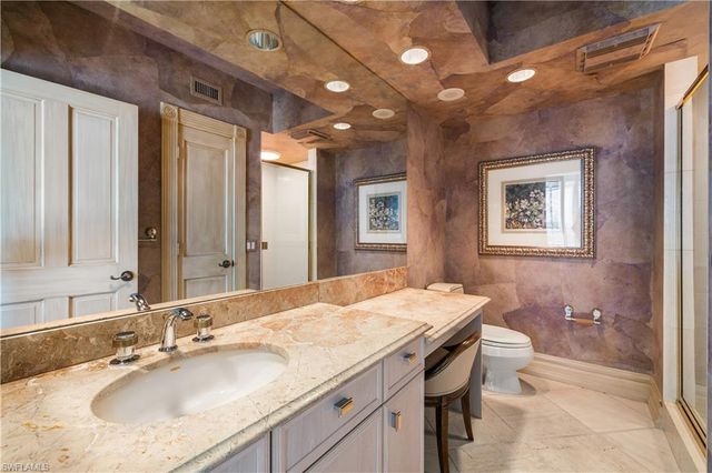 8231 Bay Colony DR 1604, Naples, FL 34108