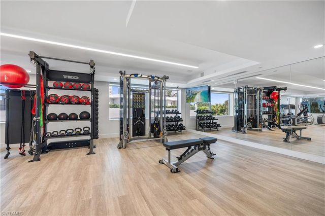 8231 Bay Colony DR 1604, Naples, FL 34108