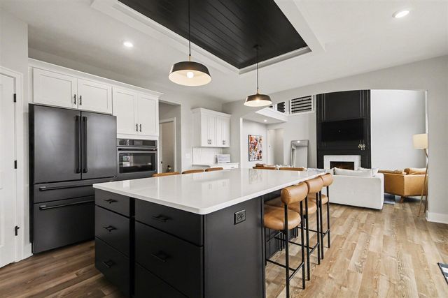 13059 Pine Glen Drive, Grand Haven, MI 49417