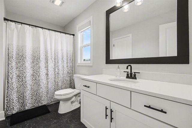 13059 Pine Glen Drive, Grand Haven, MI 49417