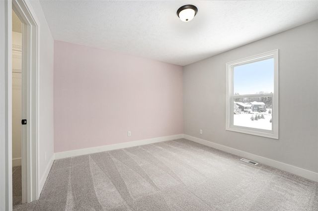 13059 Pine Glen Drive, Grand Haven, MI 49417