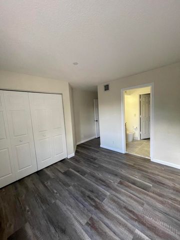 3909 Tree Top Drive 3909, Weston, FL 33332