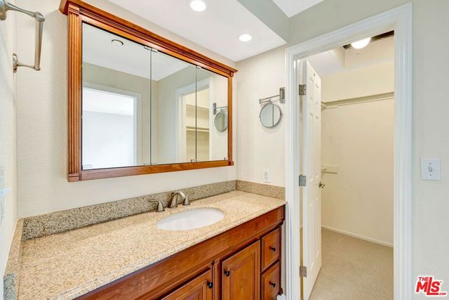 10239 White Oak Avenue 1, Los Angeles, CA 91325