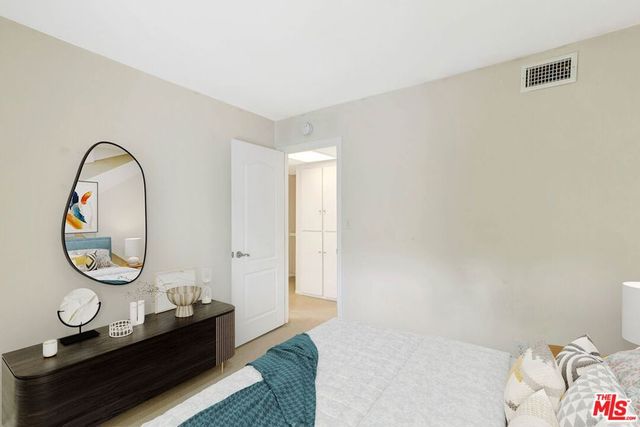 10239 White Oak Avenue 1, Los Angeles, CA 91325