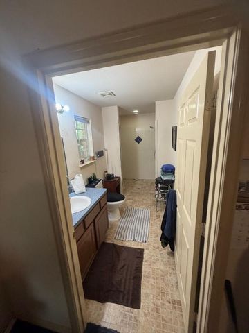 918 Bayonne Street, Dallas, TX 75212