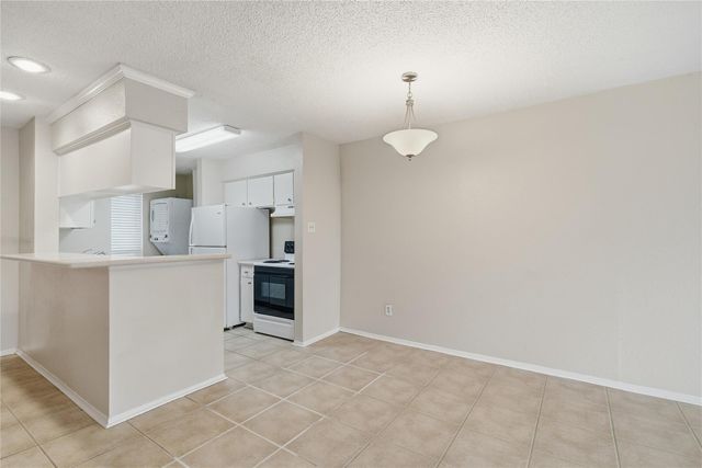 208 Yacht Club Lane 208, Seabrook, TX 77586