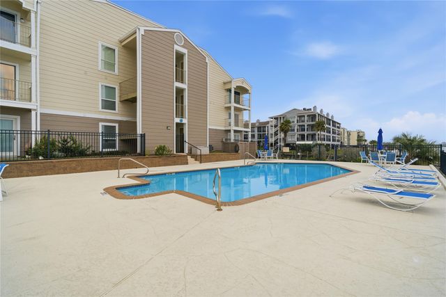 208 Yacht Club Lane 208, Seabrook, TX 77586