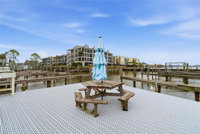 208 Yacht Club Lane 208, Seabrook, TX 77586