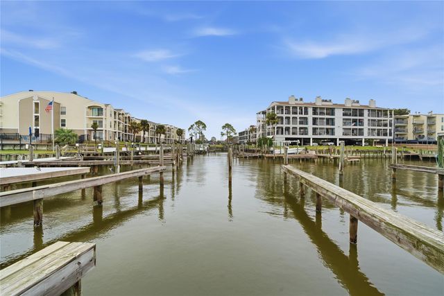 208 Yacht Club Lane 208, Seabrook, TX 77586