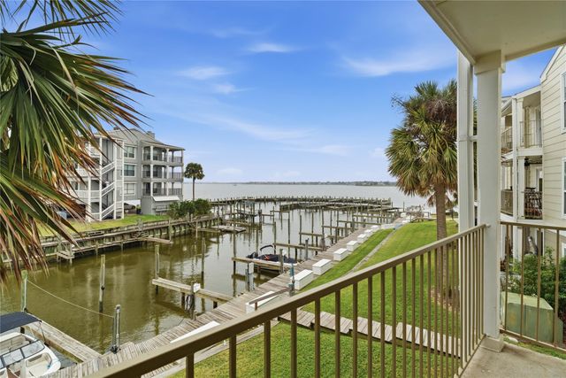 208 Yacht Club Lane 208, Seabrook, TX 77586