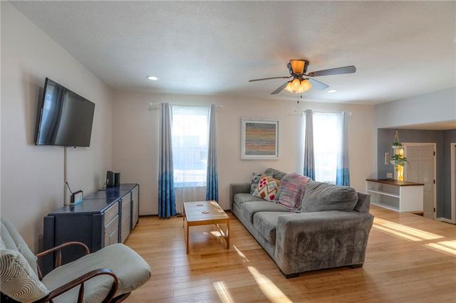 5400 Hazen Avenue, Kansas City, KS 66106