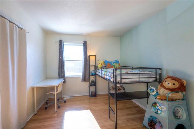 5400 Hazen Avenue, Kansas City, KS 66106