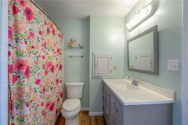 5400 Hazen Avenue, Kansas City, KS 66106