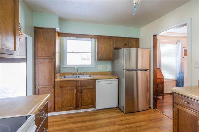 5400 Hazen Avenue, Kansas City, KS 66106