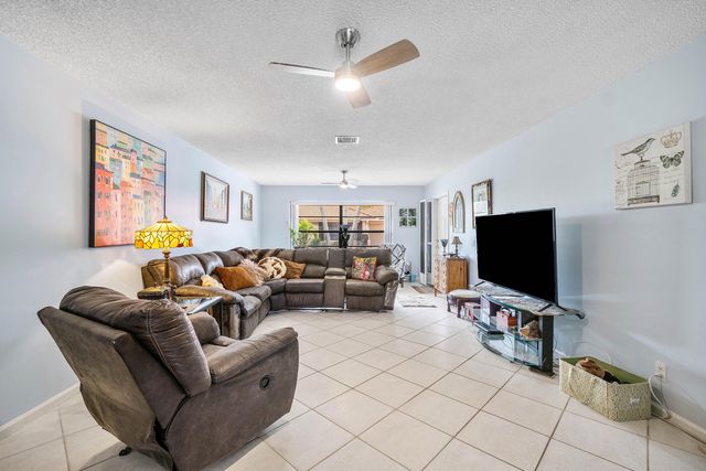 4485 Nutmeg Tree Lane B, Boynton Beach, FL 33436