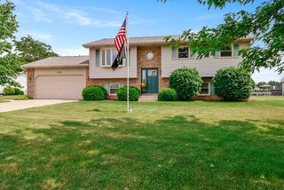 302 Elkwood Court, Valparaiso, IN 46383