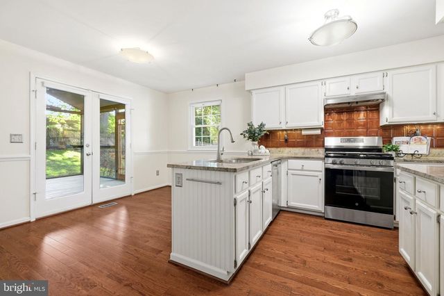 1913 AUBREY PLACE CT, Vienna, VA 22182