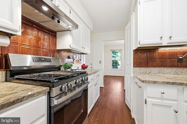 1913 AUBREY PLACE CT, Vienna, VA 22182