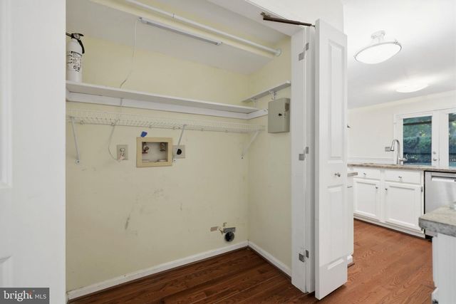 1913 AUBREY PLACE CT, Vienna, VA 22182