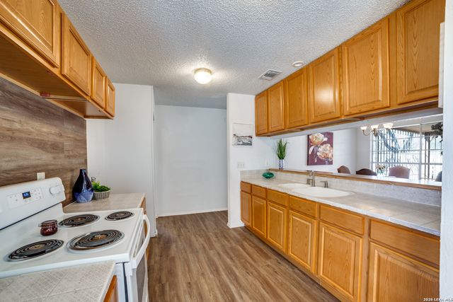 9502 Woodland, San Antonio, TX 78250