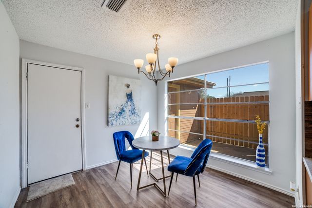 9502 Woodland, San Antonio, TX 78250