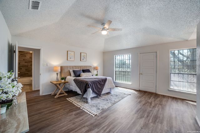 9502 Woodland, San Antonio, TX 78250