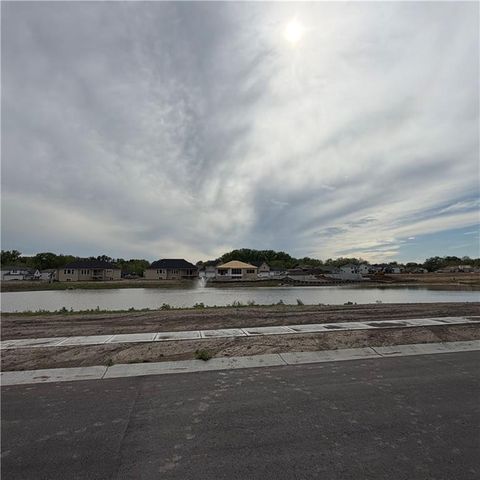 2357 Prairie Creek Drive, Kearney, MO 64060