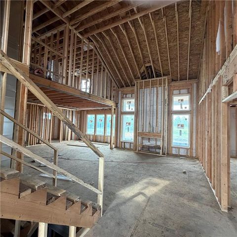 2357 Prairie Creek Drive, Kearney, MO 64060