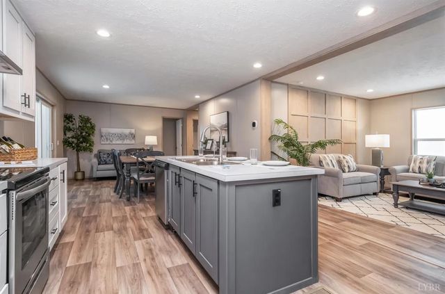 2730 Confederate Avenue, Lynchburg, VA 24501