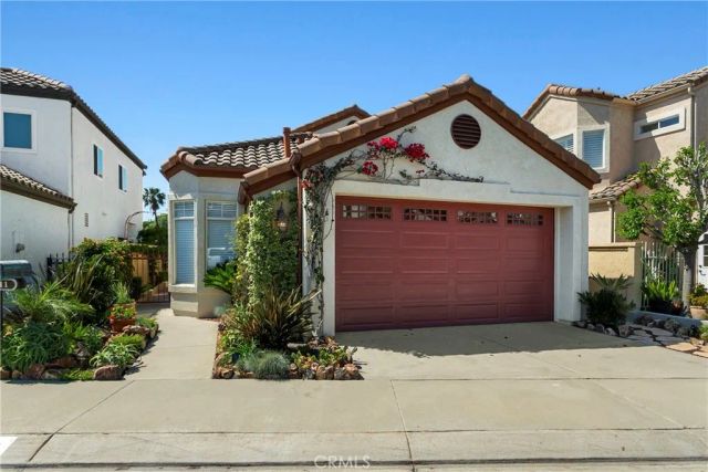 11 Reina, Dana Point, CA 92629