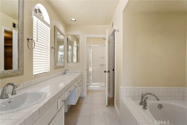 11 Reina, Dana Point, CA 92629