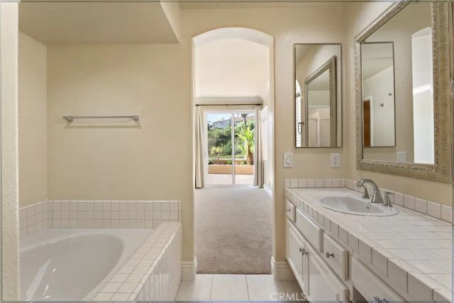 11 Reina, Dana Point, CA 92629