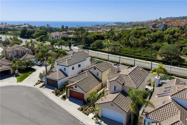 11 Reina, Dana Point, CA 92629