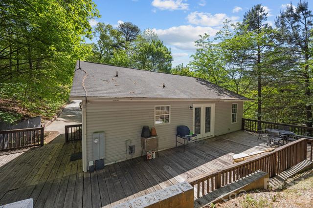 124 Stately Pines Drive, Troutman, NC 28166