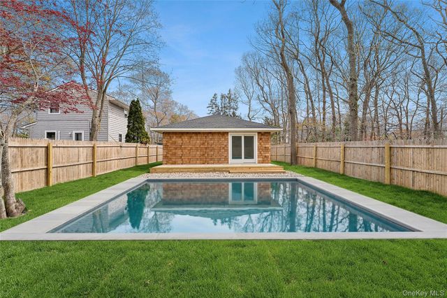 50 Squires Avenue, East Quogue, NY 11942