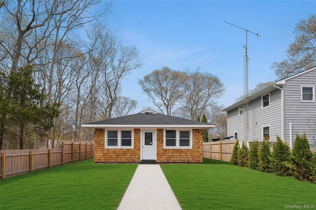 50 Squires Avenue, East Quogue, NY 11942
